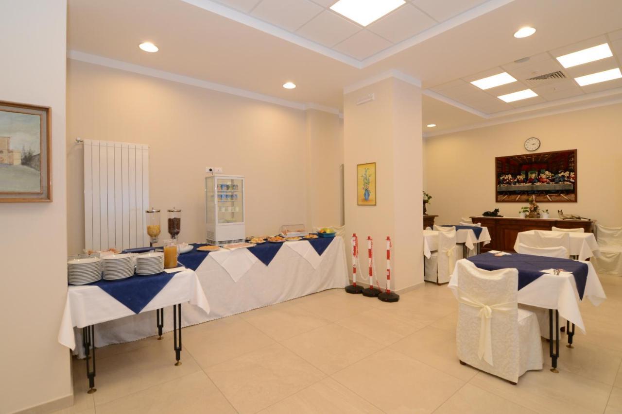 Casa Ospitalita San Giuseppe Bed and Breakfast Λ' Άκουιλα Εξωτερικό φωτογραφία